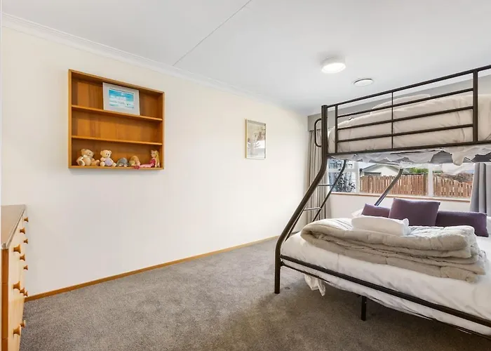 & Escape | Sleeps 11 | 2 Living Vakantiehuis
